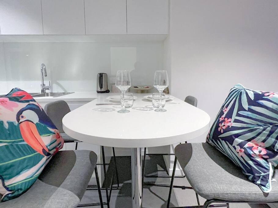Amazing 2 Bedroom In Cbd! بريزبين المظهر الخارجي الصورة